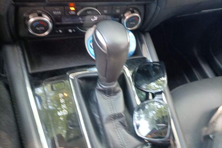 Used Mazda CX-8 2019 2.5L Four-Wheel Drive Deluxe Edition Gear Lever