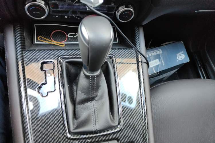 Used Mazda CX-8 2019 2.5L Four-Wheel Drive Flagship Model Gear Lever