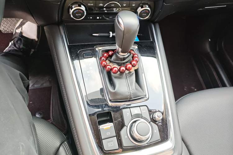 Used Mazda CX-8 2019 2.5L Four-Wheel Drive Deluxe Edition Gear Lever