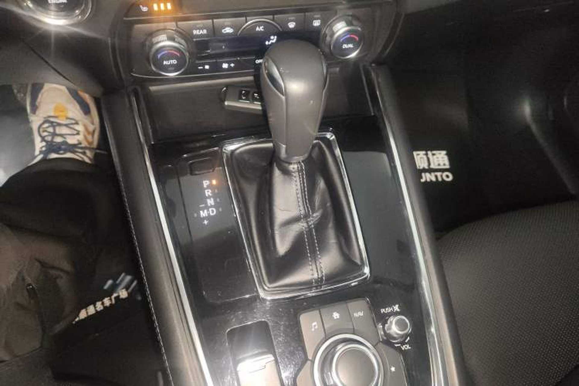 Used Mazda CX-8 2019 2.5L Four-Wheel Drive Deluxe Edition Gear Lever