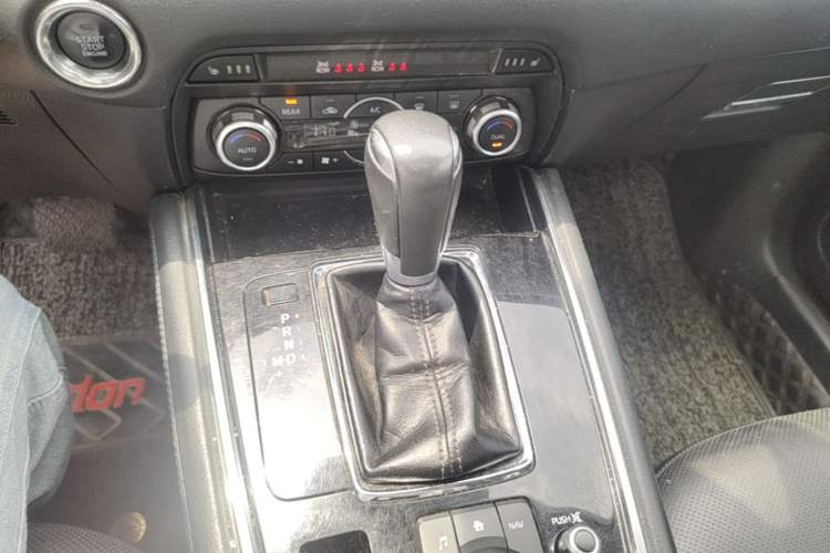 Used Mazda CX-8 2019 2.5L Two-Wheel Drive Prestige Version Gear Lever