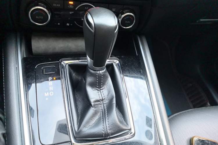 Used Mazda CX-8 2019 2.5L Four-Wheel Drive Deluxe Edition Gear Lever