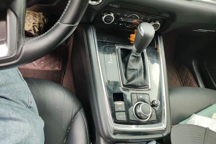 Used Mazda CX-8 2019 2.5L Two-Wheel Drive Prestige Version Gear Lever