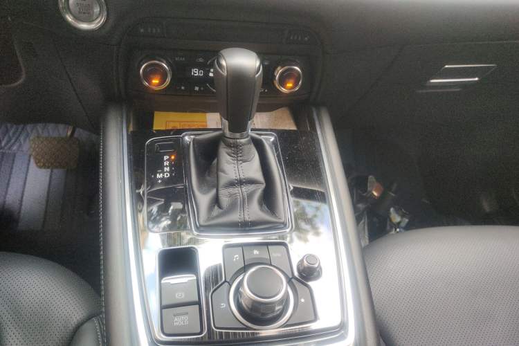 Used Mazda CX-8 2019 2.5L Four-Wheel Drive Deluxe Edition Gear Lever