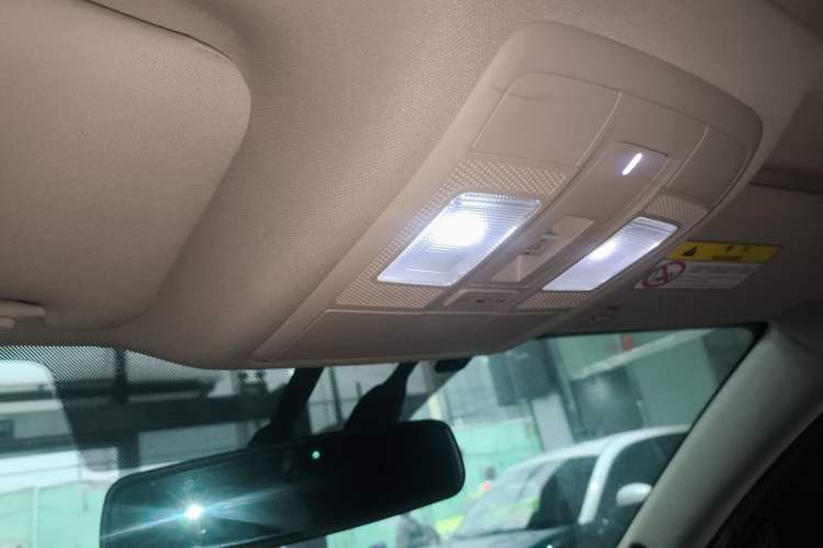 Used Mazda CX-8 2019 2.5L Four-Wheel Drive Deluxe Edition Headliner