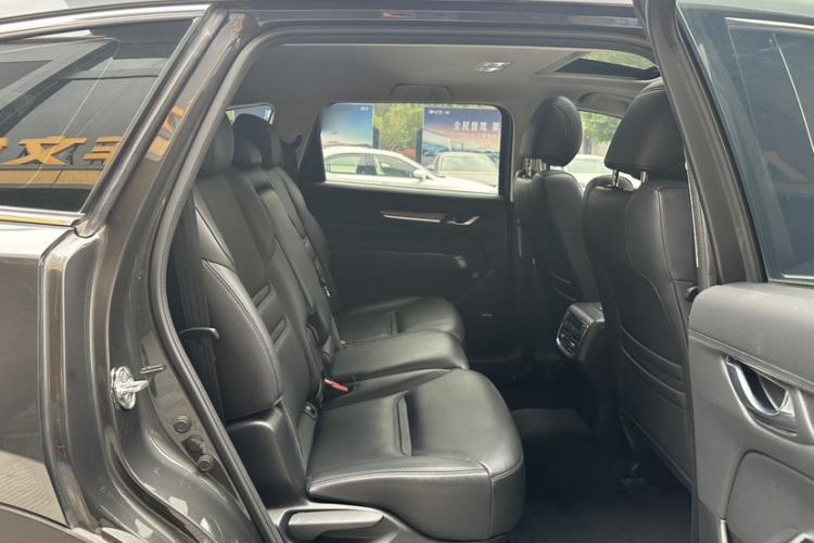 Used Mazda CX-8 2019 2.5L Four-Wheel Drive Deluxe Edition Interior 10