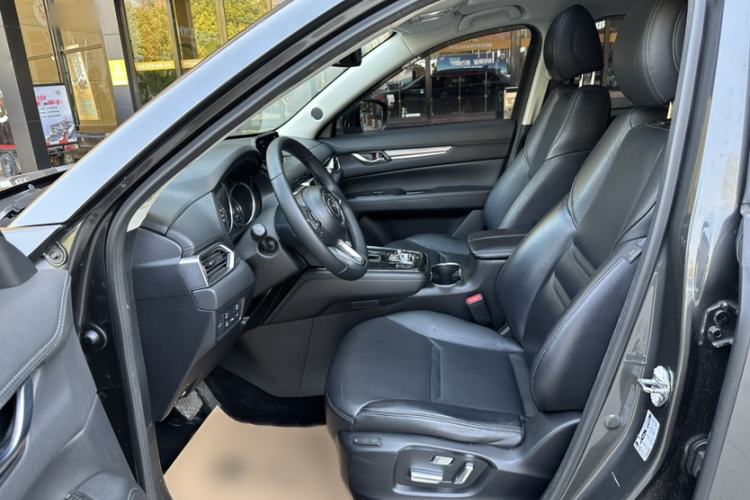 Used Mazda CX-8 2019 2.5L Four-Wheel Drive Deluxe Edition Interior 13