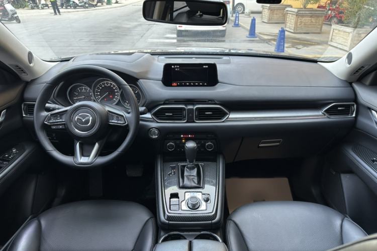 Used Mazda CX-8 2019 2.5L Four-Wheel Drive Deluxe Edition Interior 3
