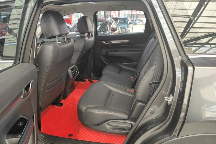Used Mazda CX-8 2019 2.5L Two-Wheel Drive Prestige Version Interior 4