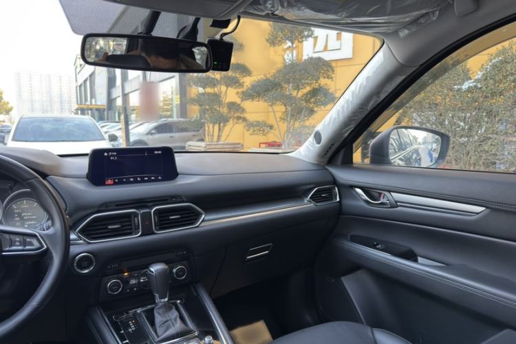 Used Mazda CX-8 2019 2.5L Four-Wheel Drive Deluxe Edition Interior 5