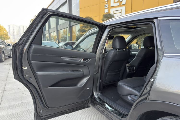 Used Mazda CX-8 2019 2.5L Four-Wheel Drive Deluxe Edition Interior 8