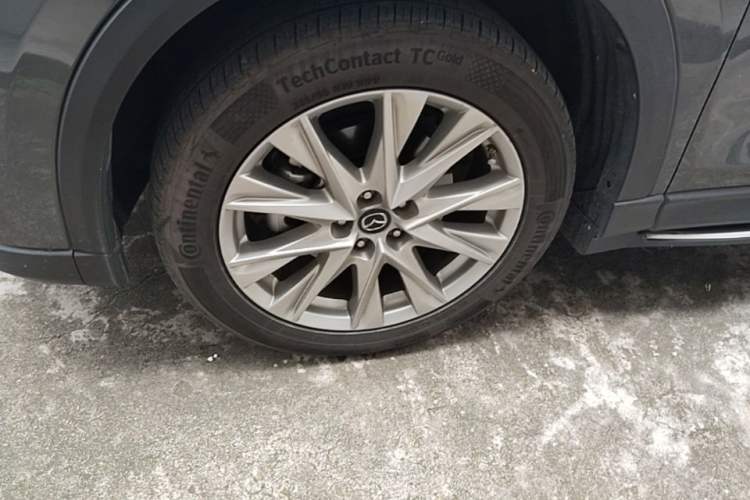 Used Mazda CX-8 2019 2.5L Two-Wheel Drive Prestige Version Left Front Wheel Hub