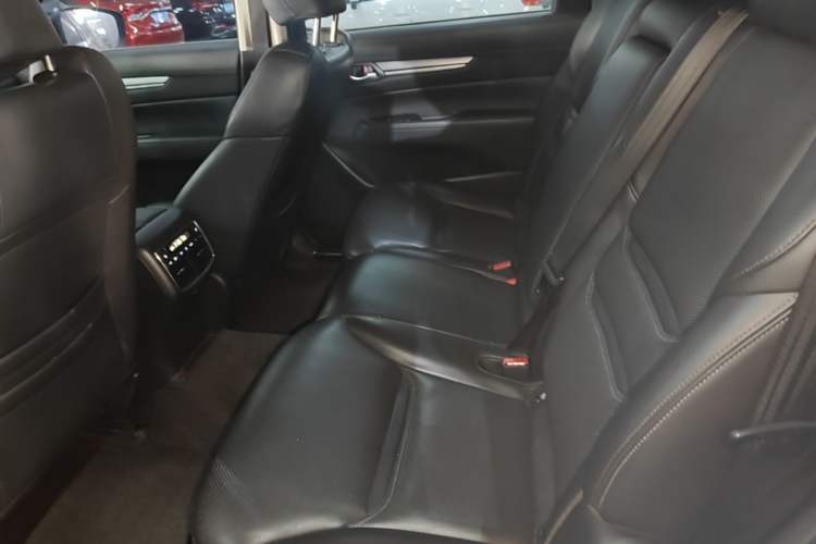 Used Mazda CX-8 2019 2.5L Two-Wheel Drive Prestige Version Left Rear Seat