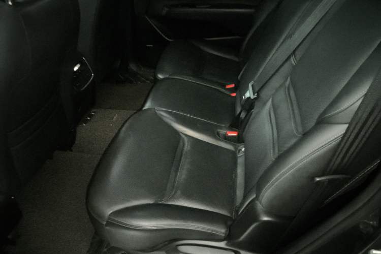 Used Mazda CX-8 2019 2.5L Four-Wheel Drive Deluxe Edition Left Rear Seat