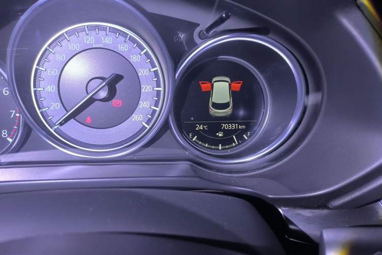Used Mazda CX-8 2019 2.5L Two-Wheel Drive Luxury Version Odometer Close Up