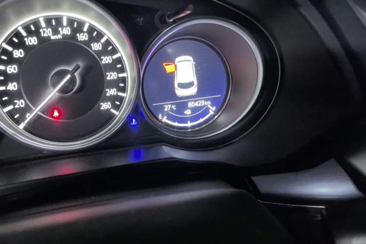 Used Mazda CX-8 2019 2.5L Four-Wheel Drive Deluxe Edition Odometer Close Up