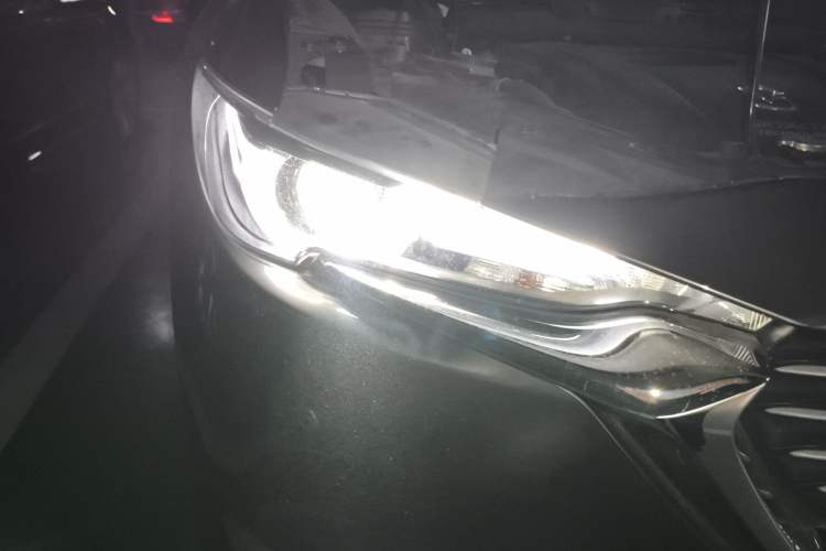 Used Mazda CX-8 2019 2.5L Two-Wheel Drive Prestige Version Right Front Headlight