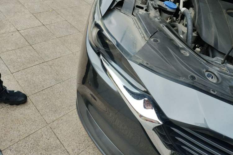 Used Mazda CX-8 2019 2.5L Two-Wheel Drive Prestige Version Right Front Headlight