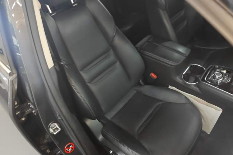 Used Mazda CX-8 2019 2.5L Two-Wheel Drive Prestige Version Right Front Seat