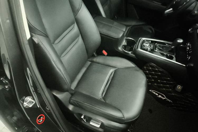 Used Mazda CX-8 2019 2.5L Four-Wheel Drive Deluxe Edition Right Front Seat