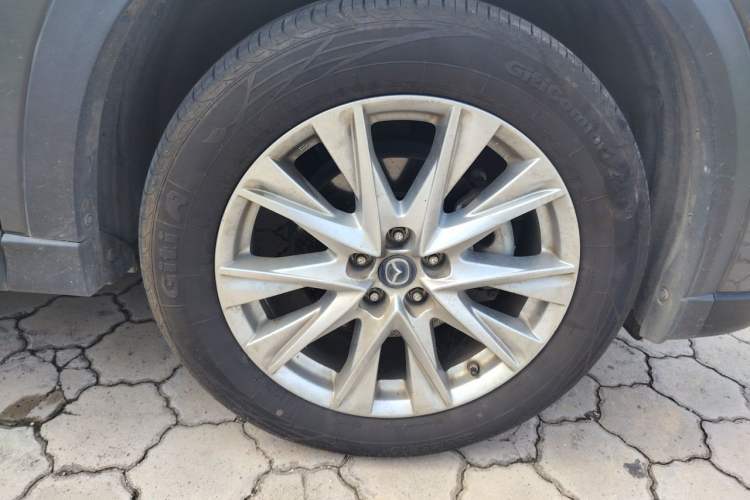 Used Mazda CX-8 2019 2.5L Four-Wheel Drive Deluxe Edition Right Front Wheel Hub
