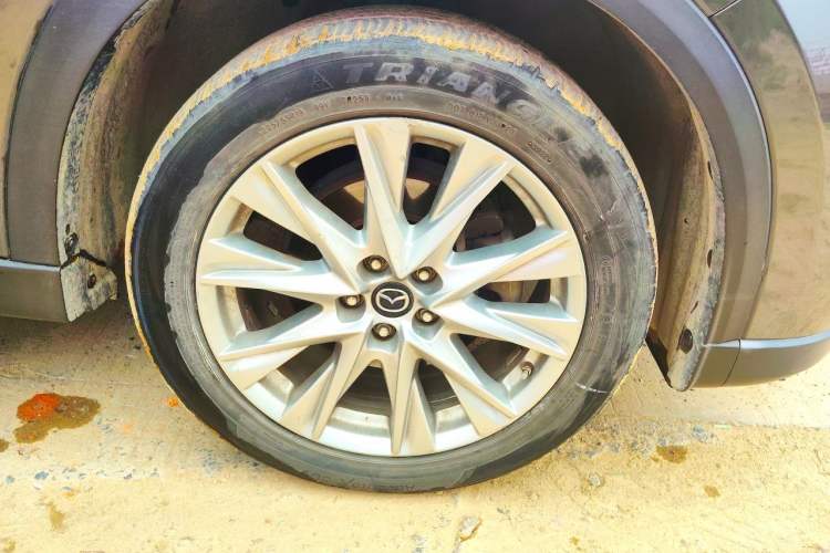 Used Mazda CX-8 2019 2.5L Two-Wheel Drive Prestige Version Right Front Wheel Hub
