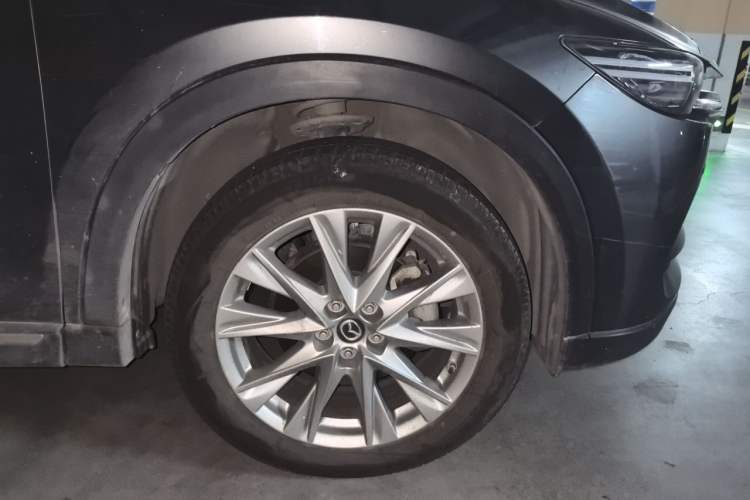 Used Mazda CX-8 2019 2.5L Four-Wheel Drive Deluxe Edition Right Front Wheel Hub