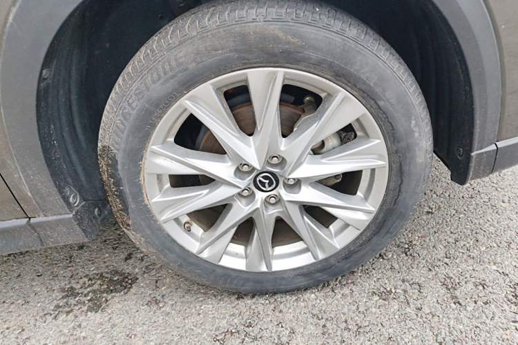 Used Mazda CX-8 2019 2.5L Four-Wheel Drive Deluxe Edition Right Front Wheel Hub