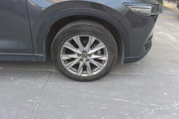 Used Mazda CX-8 2019 2.5L Two-Wheel Drive Prestige Version Right Front Wheel Hub