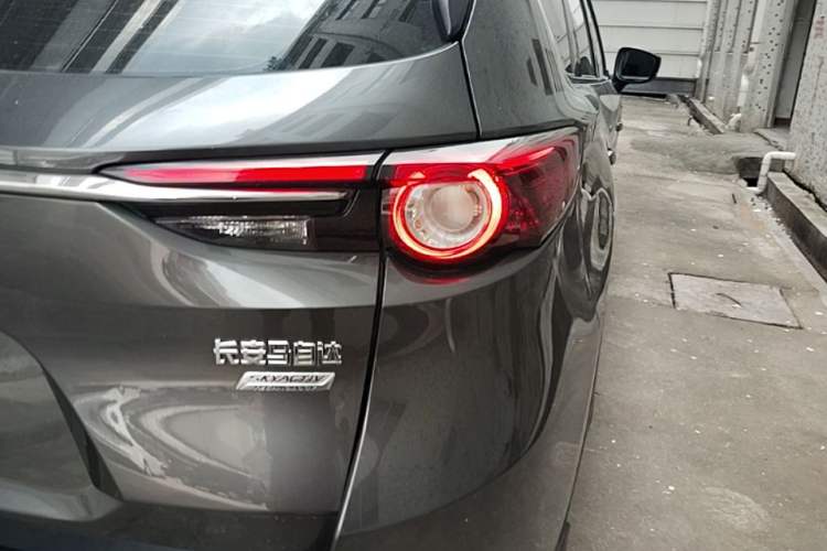 Used Mazda CX-8 2019 2.5L Two-Wheel Drive Prestige Version Right Rear Taillight