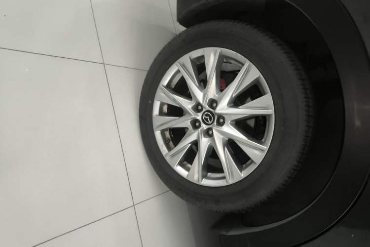 Used Mazda CX-8 2019 2.5L Four-Wheel Drive Deluxe Edition Right Rear Wheel Hub