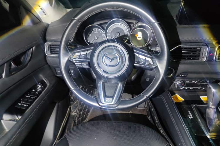Used Mazda CX-8 2019 2.5L Two-Wheel Drive Prestige Version Steering Wheel