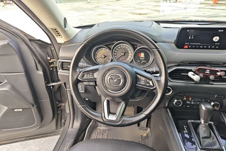 Used Mazda CX-8 2019 2.5L Four-Wheel Drive Deluxe Edition Steering Wheel