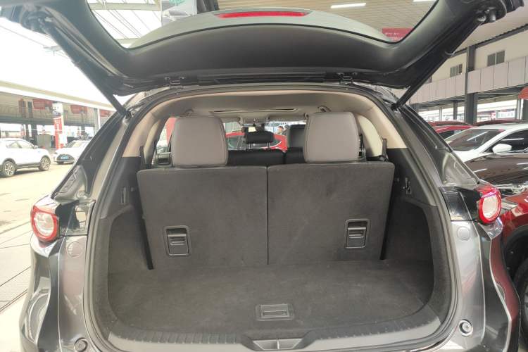 Used Mazda CX-8 2019 2.5L Two-Wheel Drive Prestige Version Trunk