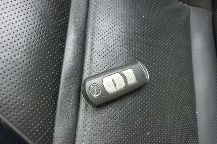 Used Mazda CX-8 2019 2.5L Two-Wheel Drive Prestige Version Vehicle Key