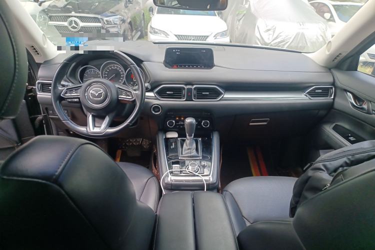 Used Mazda CX-8 2019 2.5L Two-Wheel Drive Prestige Version Center Console