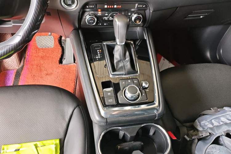 Used Mazda CX-8 2019 2.5L Two-Wheel Drive Prestige Version Gear Lever
