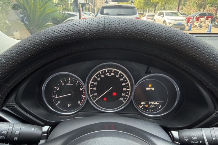 Used Mazda CX-8 2019 2.5L Four-Wheel Drive Deluxe Edition Odometer Close Up