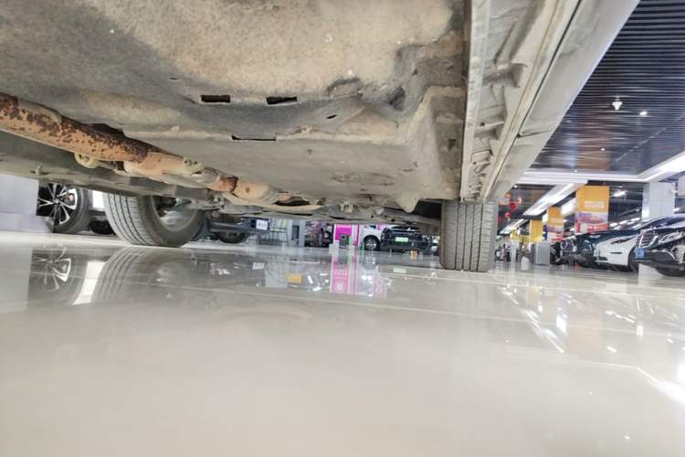 Used Mazda CX-8 2019 2.5L Four-Wheel Drive Deluxe Edition Right Side Sill