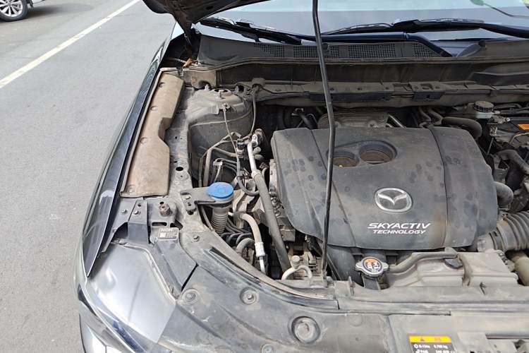 Used Mazda CX-8 2019 2.5L Two-Wheel Drive Prestige Version Engine Bay Right