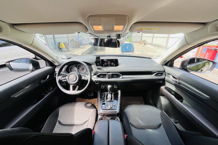 Used Mazda CX-8 2019 2.5L Two-Wheel Drive Luxury Version Interior 3
