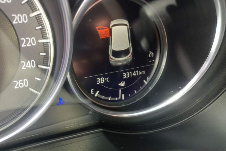 Used Mazda CX-8 2019 2.5L Four-Wheel Drive Deluxe Edition Odometer Close Up