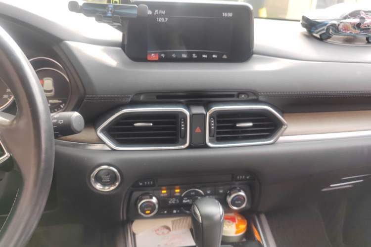 Used Mazda CX-8 2019 2.5L Four-Wheel Drive Flagship Model Audio And AC Panel