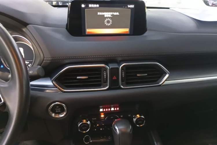 Used Mazda CX-8 2019 2.5L Two-Wheel Drive Luxury Version Audio And AC Panel