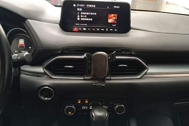 Used Mazda CX-8 2019 2.5L Four-Wheel Drive Deluxe Edition Audio And AC Panel