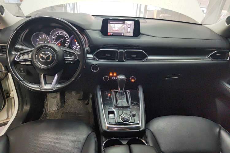 Used Mazda CX-8 2019 2.5L Four-Wheel Drive Deluxe Edition Center Console