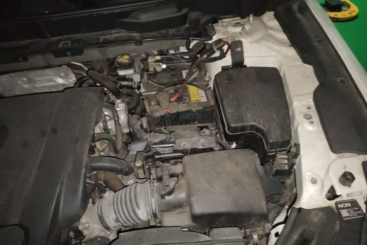 Used Mazda CX-8 2019 2.5L Two-Wheel Drive Luxury Version Engine Bay Left