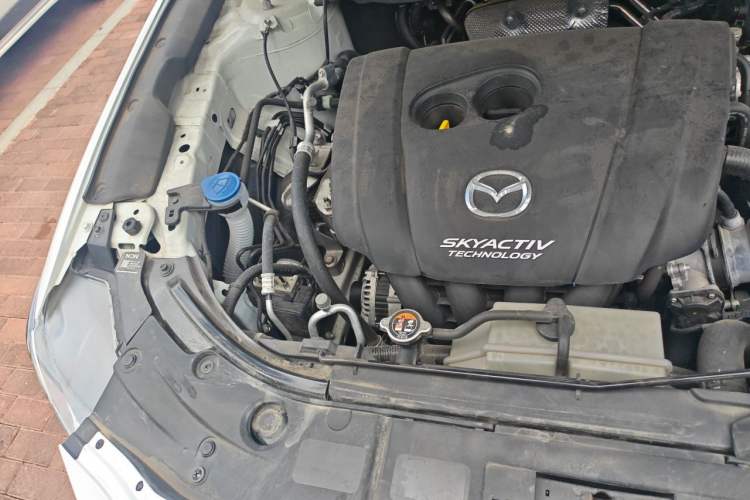 Used Mazda CX-8 2019 2.5L Two-Wheel Drive Prestige Version Engine Bay Right