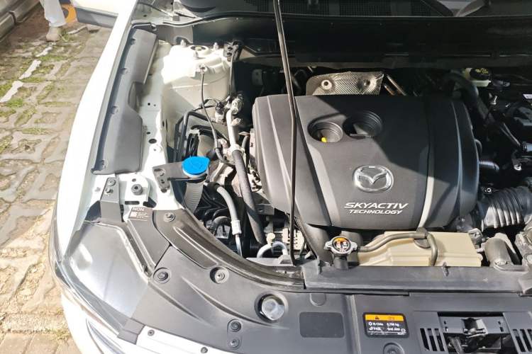 Used Mazda CX-8 2019 2.5L Four-Wheel Drive Deluxe Edition Engine Bay Right