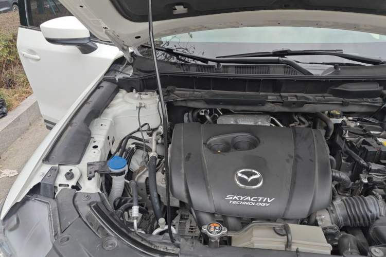 Used Mazda CX-8 2019 2.5L Four-Wheel Drive Flagship Model Engine Bay Right